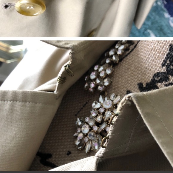 Excellent condition Burberry Trench Coat Authentic - Picture 6 of 16